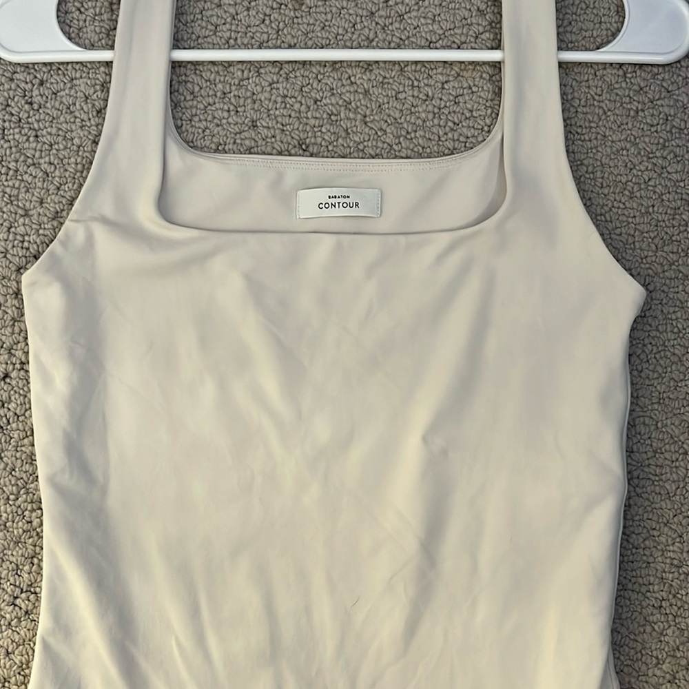 Babaton Contour Squareneck Bodysuit